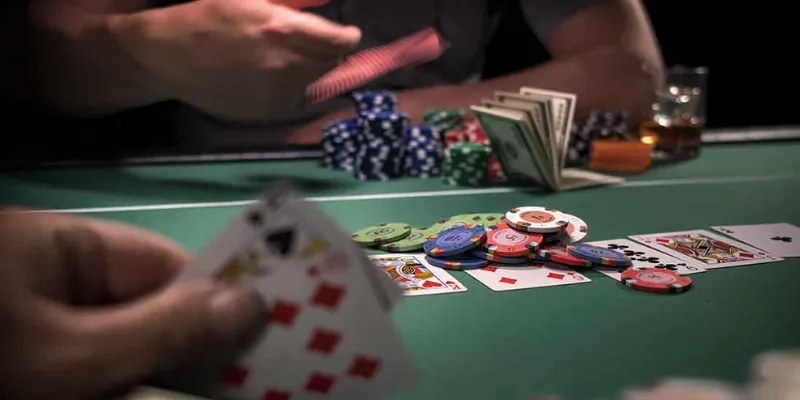 Cách chơi Poker Online cơ bản cho người mới bắt đầu