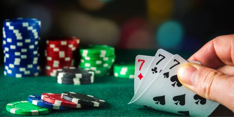 Tìm hiểu luật chơi Liêng cơ bản và cách tính điểm