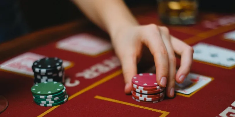 Caribbean Stud Poker tại New88 - Cách tối ưu hóa cơ hội chiến thắng 3 Cách cược trong trò Caribbean Stud Poker