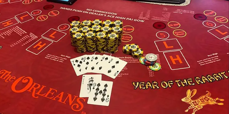 Pai Gow Poker tại New88 - Cách chơi và tính điểm chuẩn xác 4 Kinh nghiệm chơi Pai Gow Poker từ các chuyên gia