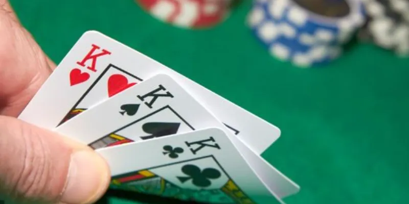 Tìm hiểu luật chơi cơ bản và cách tính điểm trong bài cào ba lá