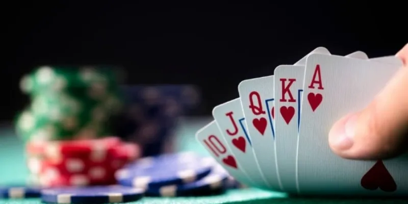 Mẹo đánh bài liêng – Chiến thuật chơi khôn ngoan hiệu quả 2 Giới thiệu cơ bản về bài Liêng